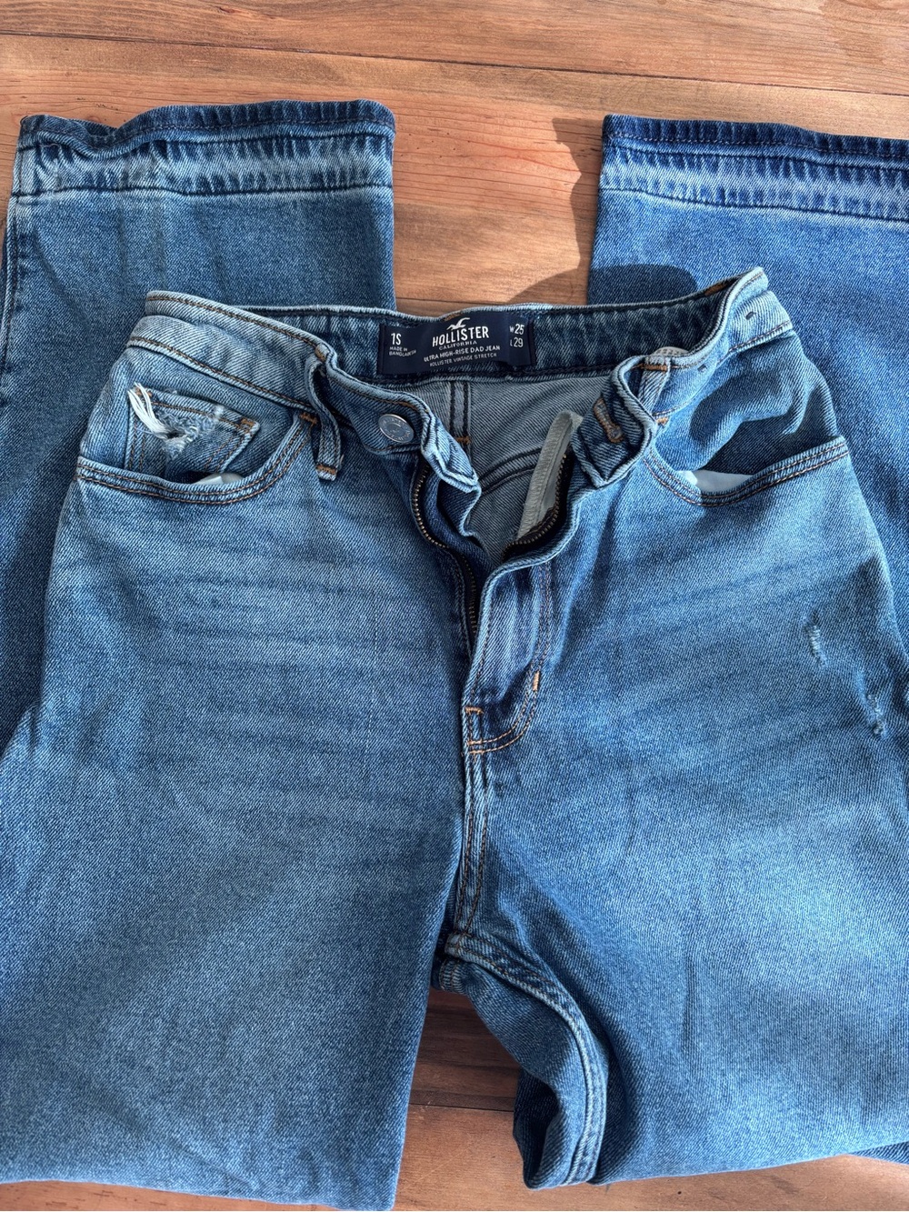 Hollister jeans